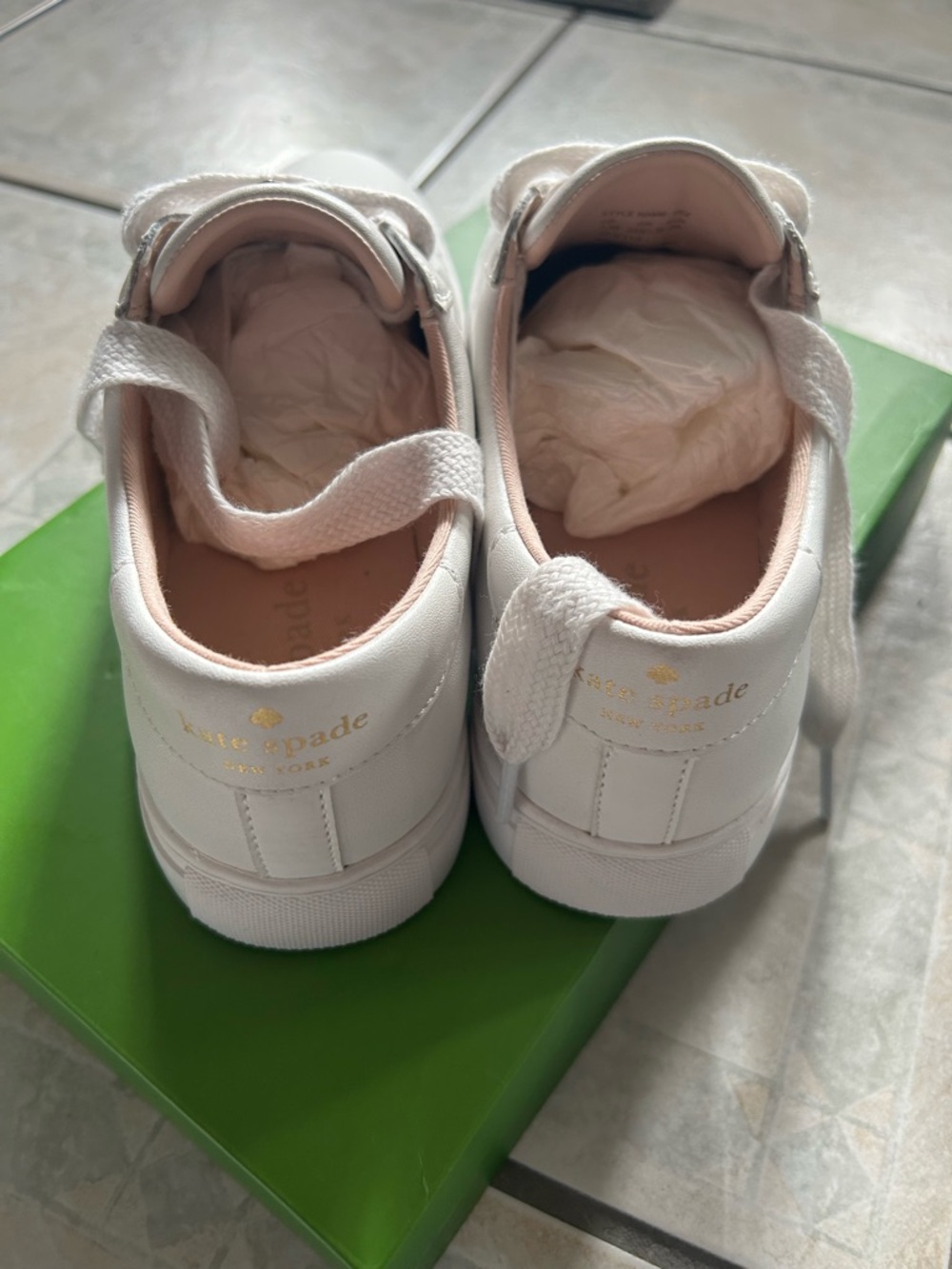 Kate Spade Fez Tennis Shoes Sneakers Women’s  Size 7.5 B White  Leather - Picture 6 of 6